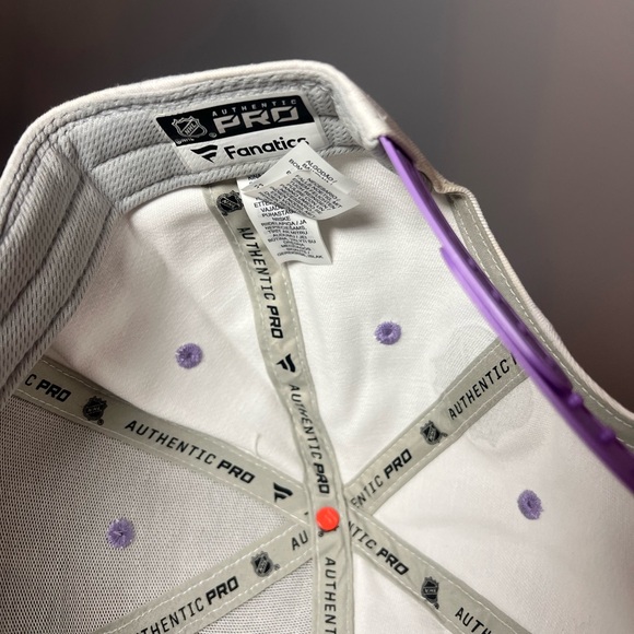 Tampa Bay Lightning Cancer Hat Cap Purple White Bolts Men’s Unisex - Picture 6 of 7